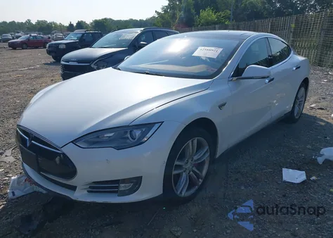 2015 Tesla Model S 70D/85D/P85D из США, поврежденный, VIN 5YJSA4H29FFP79735